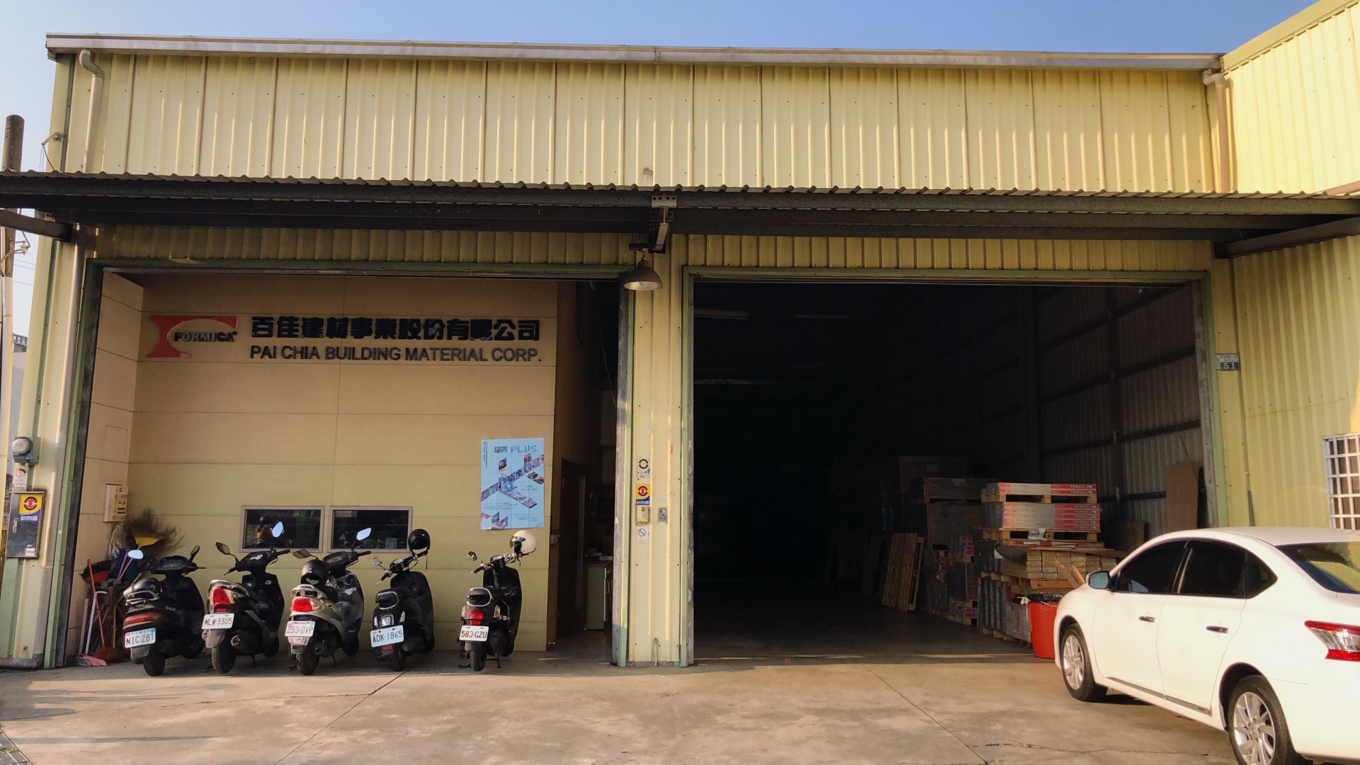 門市/展售中心 - 台南百佳